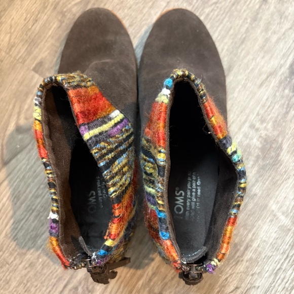 TOMS Leila booties in the Chocolate Suede Multicolored Textile Size 7 - Picture 7 of 8